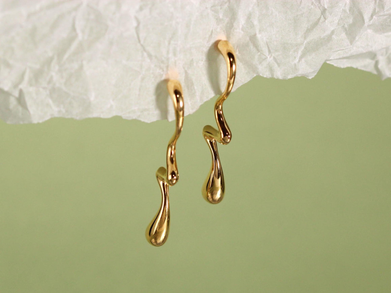 Σκουλαρίκια