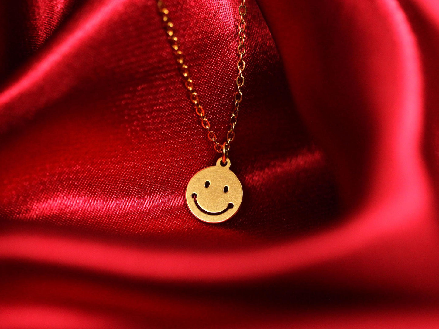 Χρυσό Ατσάλινο Κολιέ Smiley