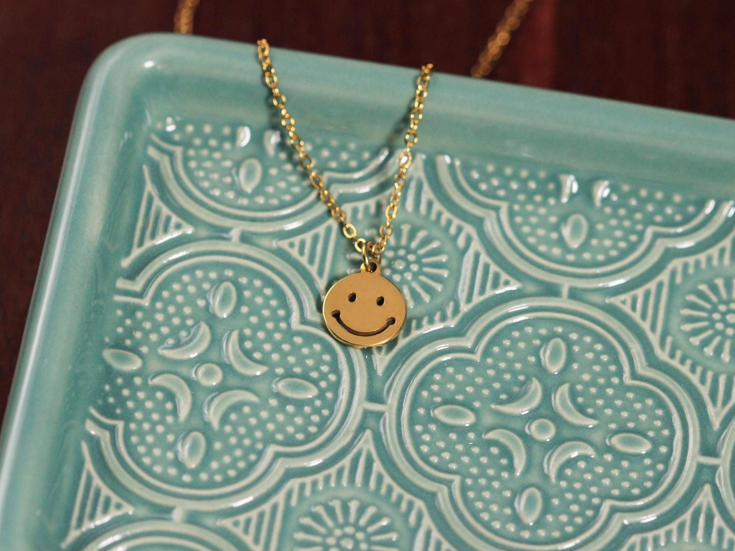 Χρυσό Ατσάλινο Κολιέ Smiley